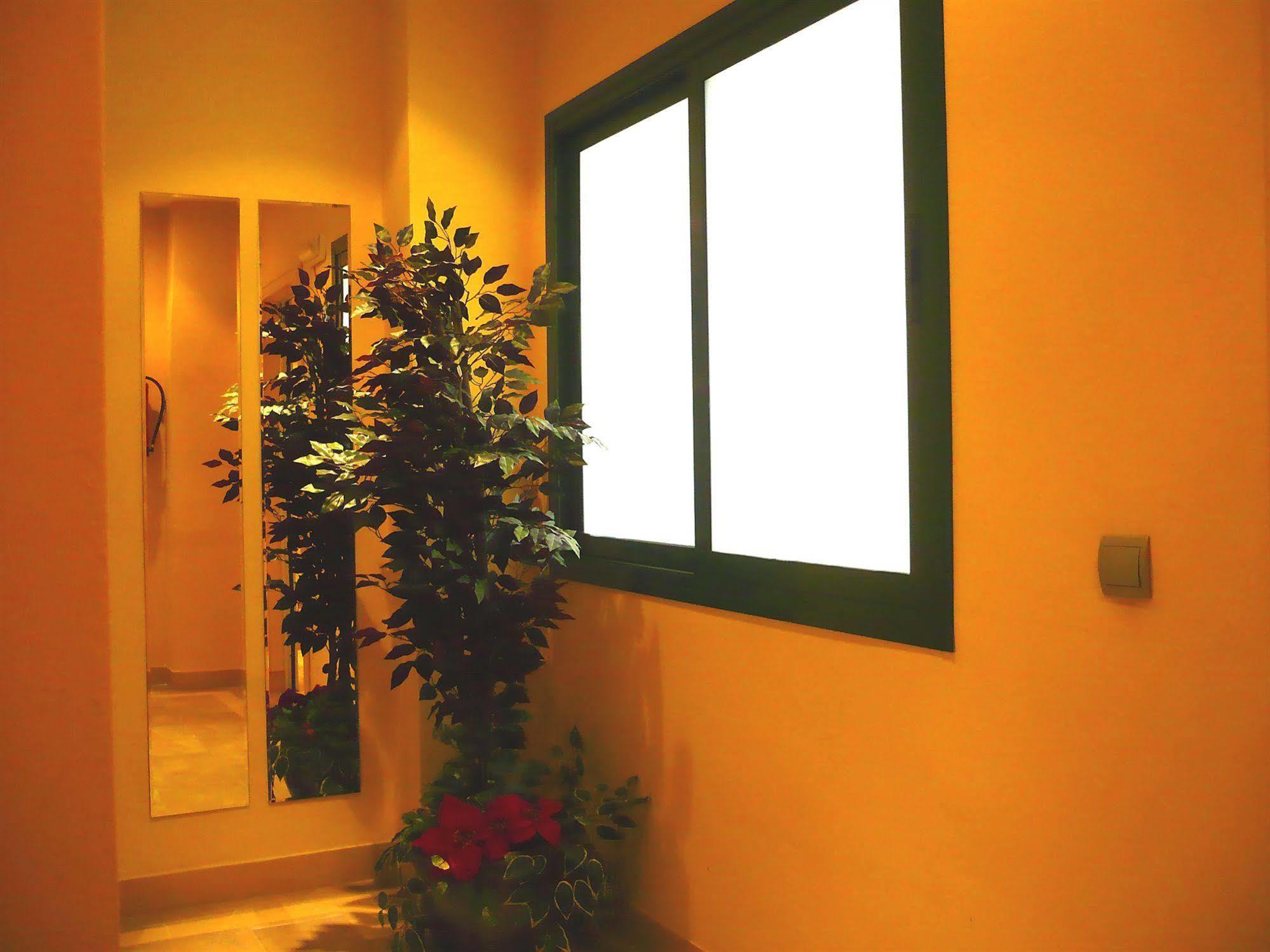 Apartamentos Suites Oficentro Μάλαγα Εξωτερικό φωτογραφία
