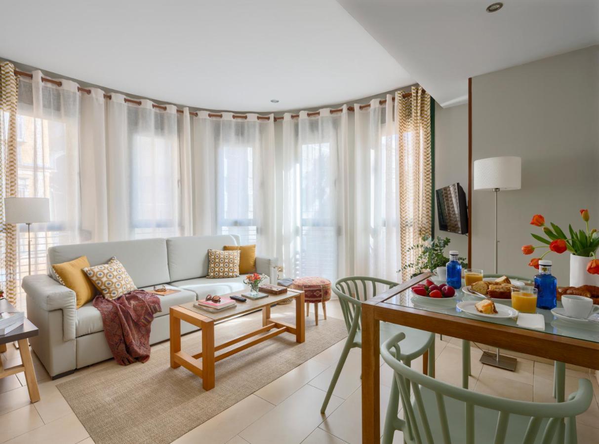 Apartamentos Suites Oficentro Μάλαγα Εξωτερικό φωτογραφία