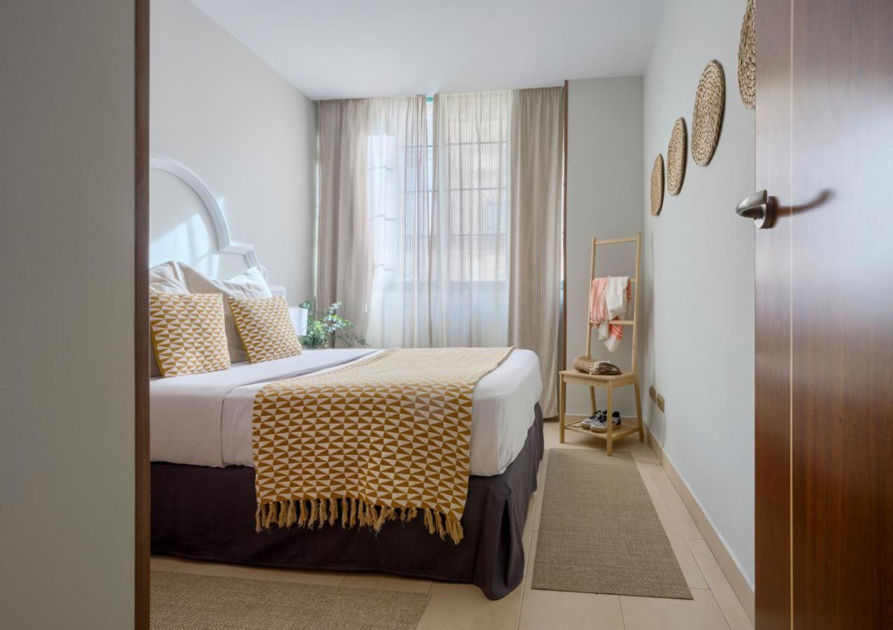 Apartamentos Suites Oficentro Μάλαγα Εξωτερικό φωτογραφία
